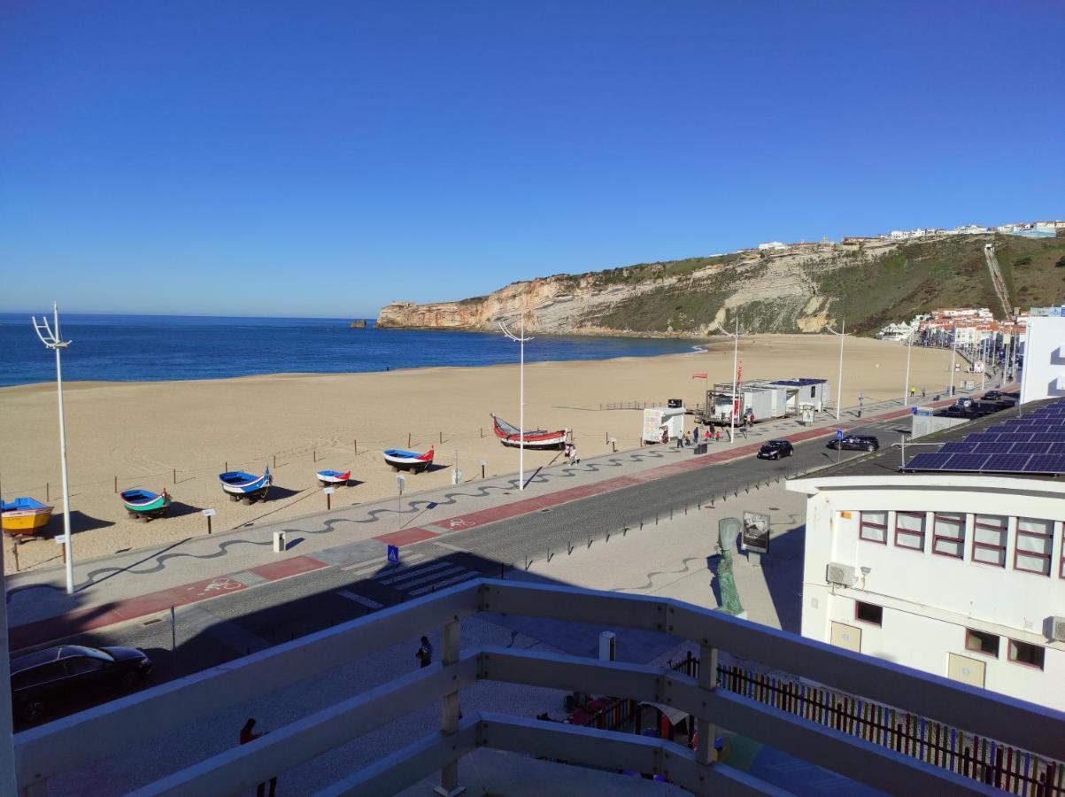 Beachfront Apartment Nazare Luaran gambar