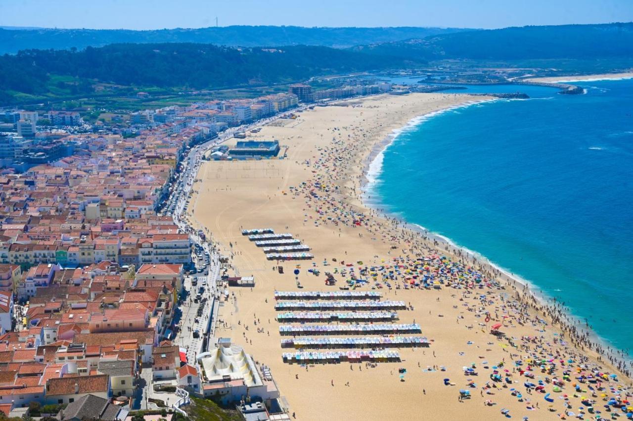 Beachfront Apartment Nazare Luaran gambar